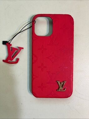 Source Unknown Red Embossed Monogram Phone Case with LV Charm